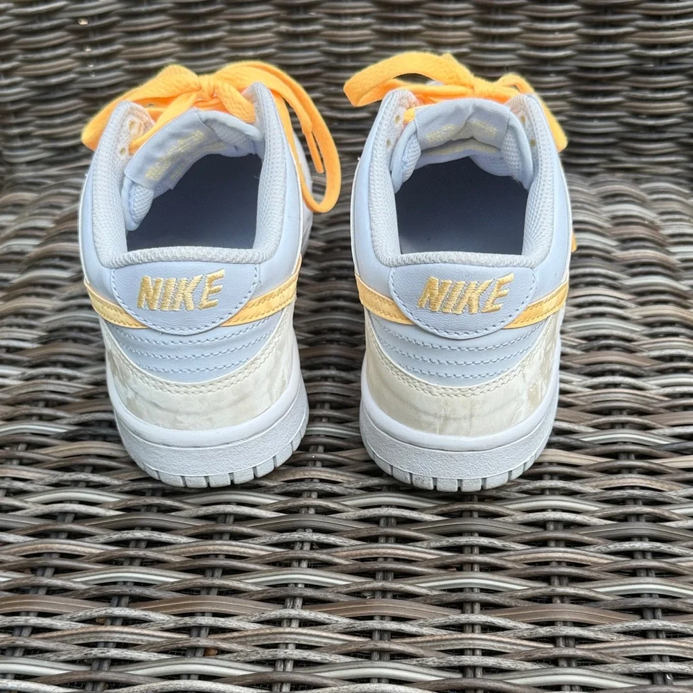 NIKE BIG KIDS DUNK LOW (PALE IVORY / MELON TINT-FOOTBALL GREY) - Picture 3 of 4
